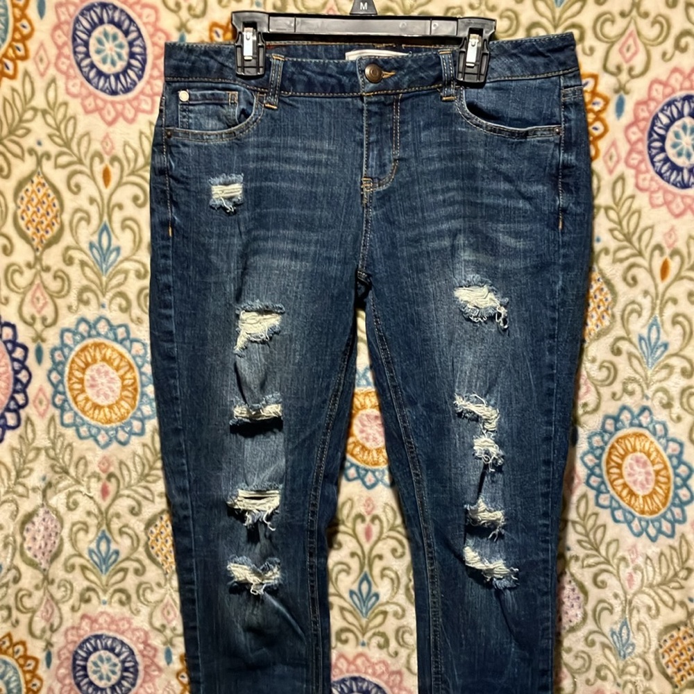 Women’s Adam Levine size 11 dark denim with some stretch. Perfect condition